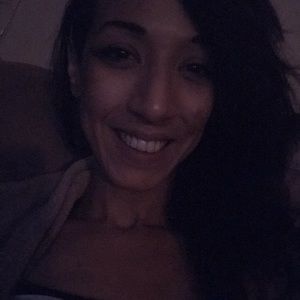 Meet your Posher, Lorial